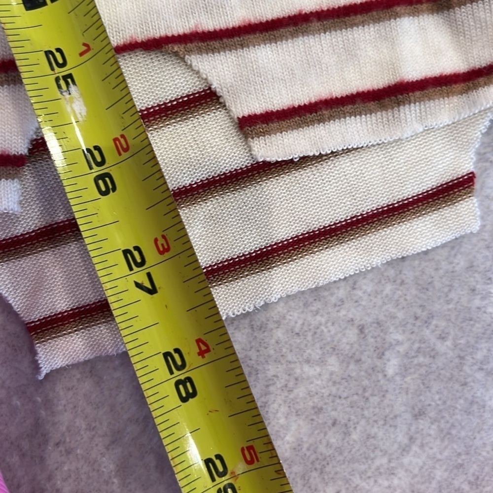 LNA STRIPED DISTRESSED V-NECK SWEATER - Picture 6 of 9
